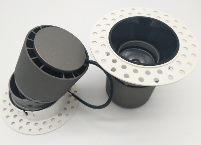 Triac et 0 - 10V Dimmable Trimless LED a enfoncé les lumières Philips ou le conducteur de Lifud fondé