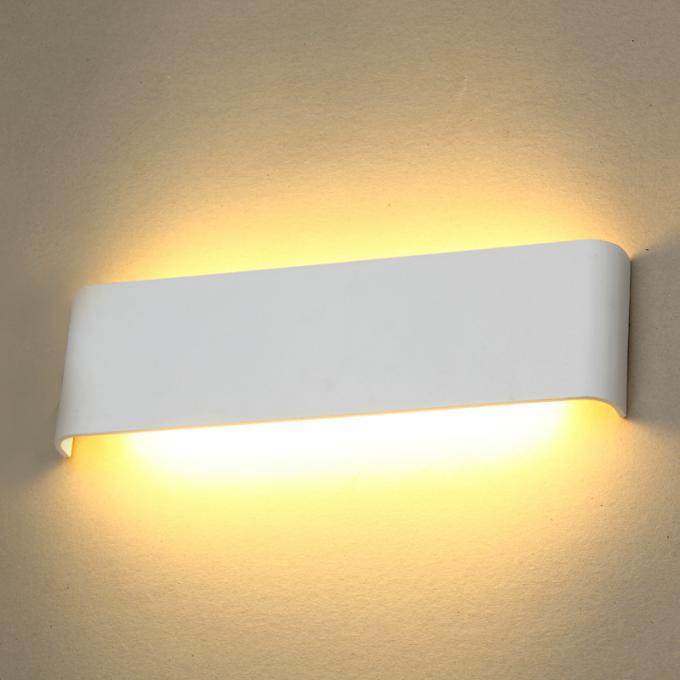 Décoratif noir ou blanc à travers la lumière de lampe de mur de LED moderne
