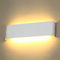 Décoratif noir ou blanc à travers la lumière de lampe de mur de LED moderne fournisseur